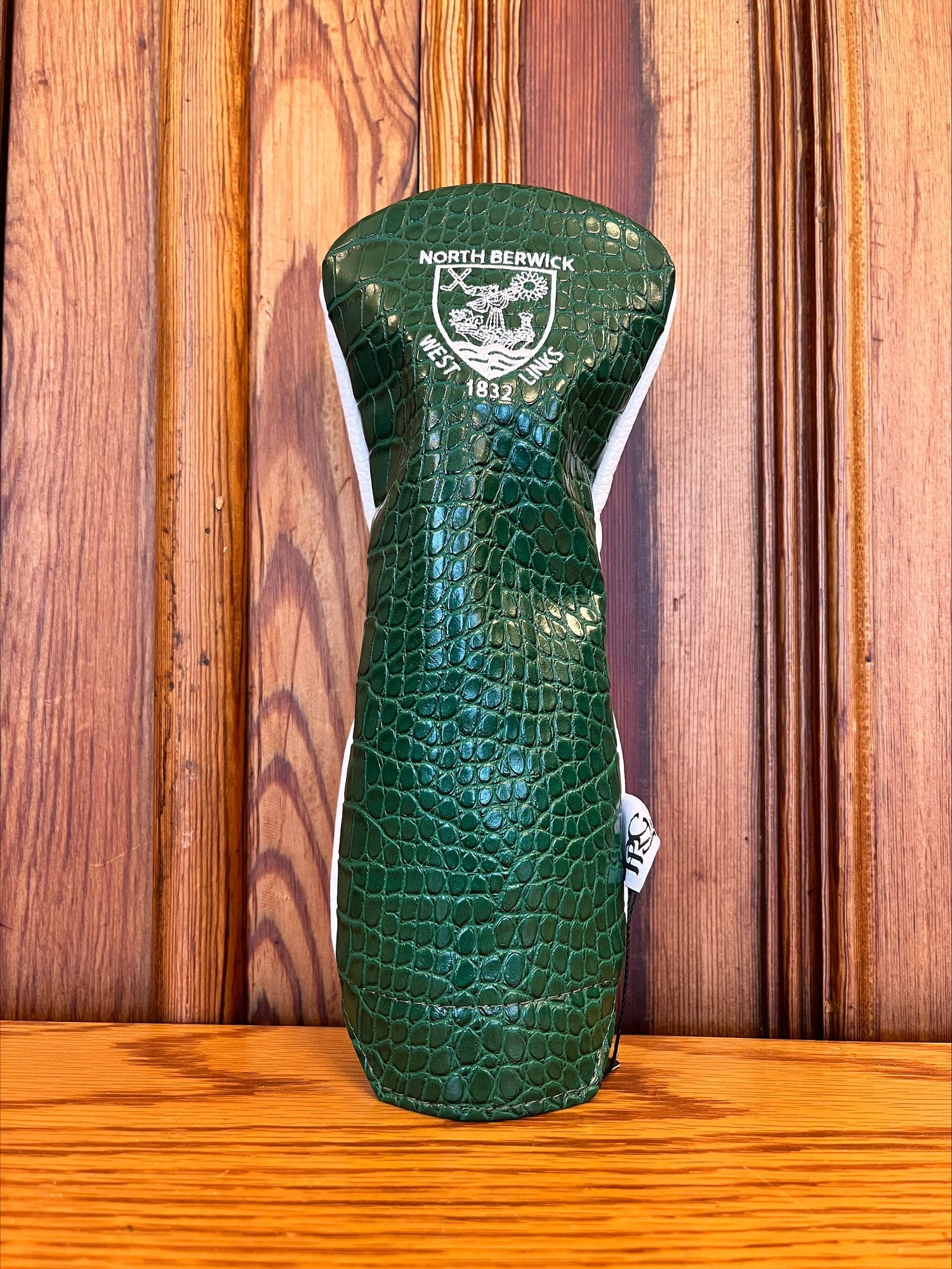 Vintage Gator Hybrid Cover Tonal Logo